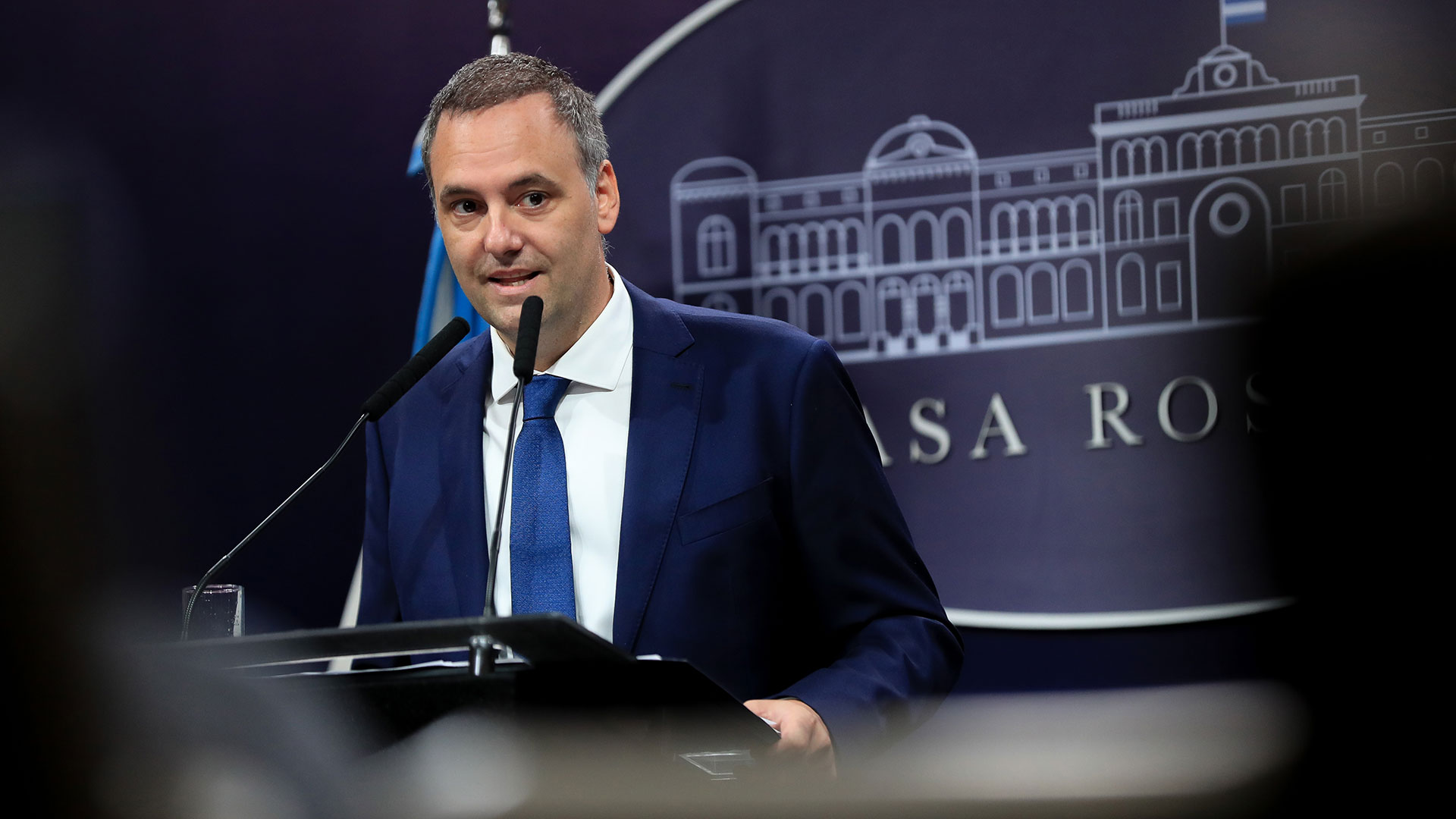 Adorni es el nuevo jefe de gabinete y ni él lo puede creer